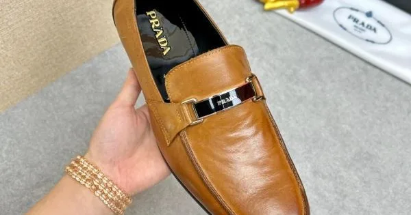 PRADA プラダ 今すぐ買えちゃう!新着 2026 メンズ用 ビジネスシューズ 商品画像 11