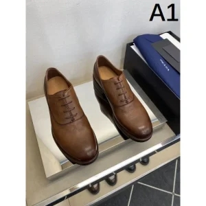 PRADA プラダ 雑誌も街も人気アイテム 2026 メンズ用 ビジネスシューズ 商品画像 1