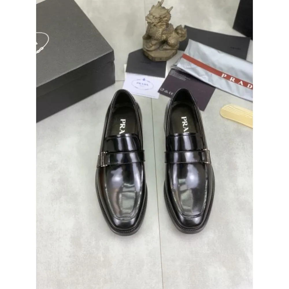 PRADA プラダ 新作セール価格でゲット 2026 メンズ用 ビジネスシューズ 商品画像 2