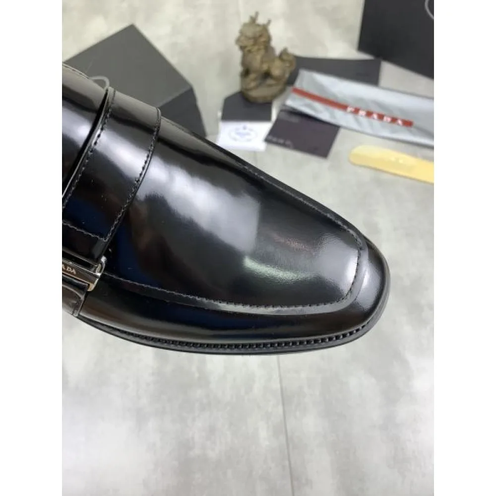 PRADA プラダ 新作セール価格でゲット 2026 メンズ用 ビジネスシューズ 商品画像 5