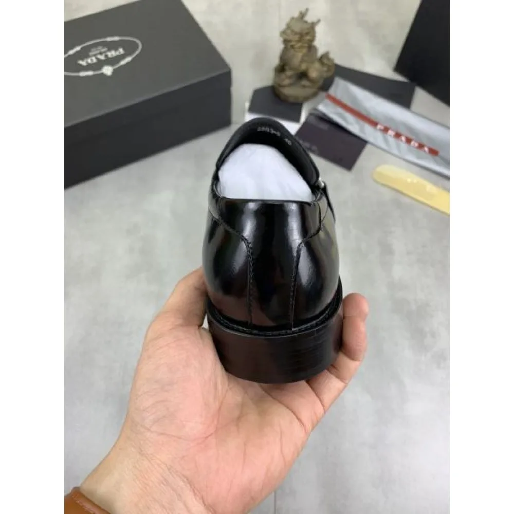 PRADA プラダ 新作セール価格でゲット 2026 メンズ用 ビジネスシューズ 商品画像 8