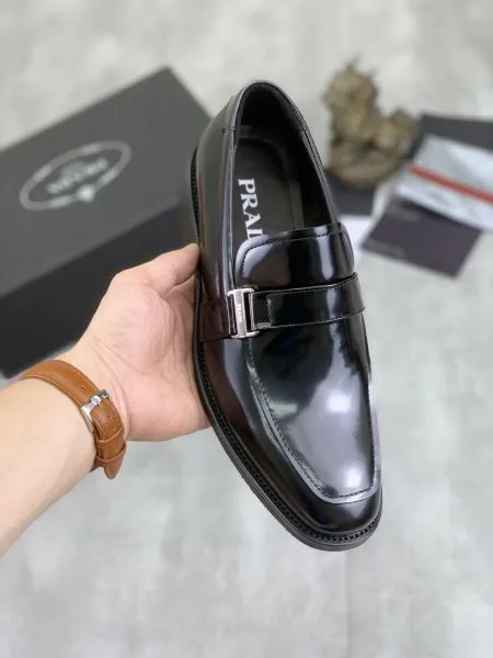 PRADA プラダ 新作セール価格でゲット 2026 メンズ用 ビジネスシューズ 商品画像 10