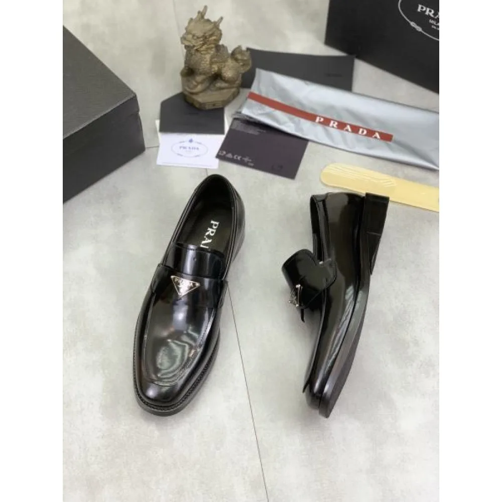 PRADA プラダ この時季だからお買い得 2026 メンズ用 ビジネスシューズ 商品画像 3