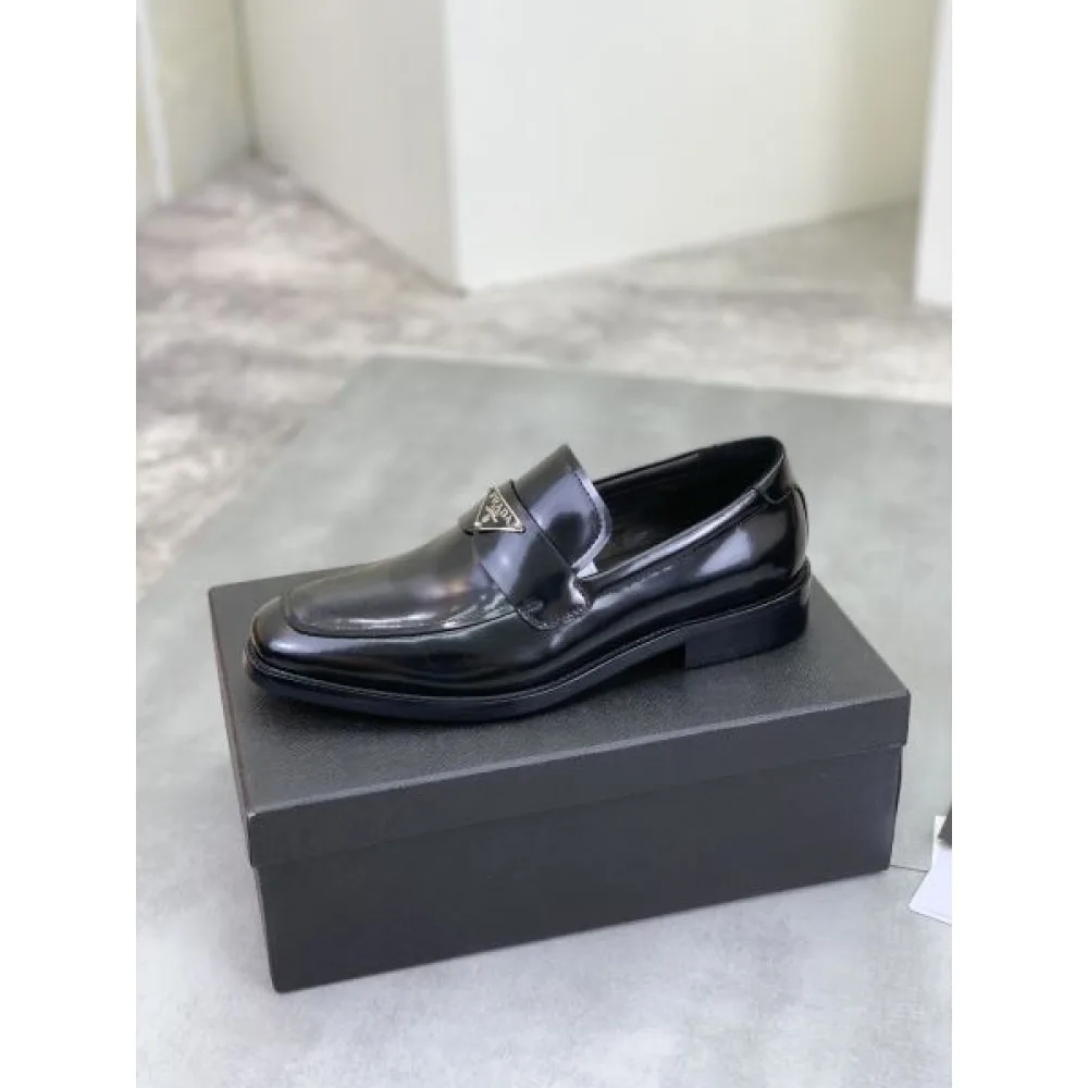 PRADA プラダ この時季だからお買い得 2026 メンズ用 ビジネスシューズ 商品画像 4