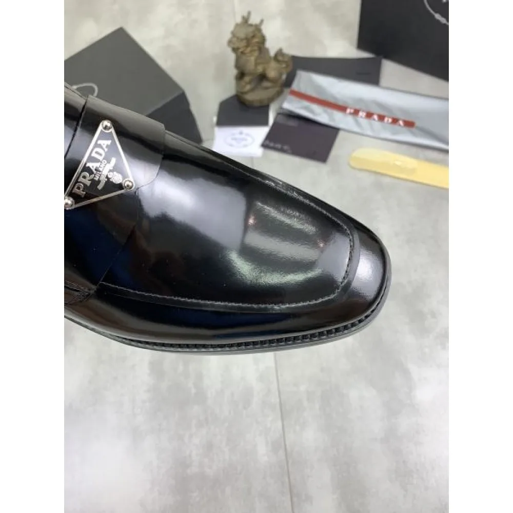 PRADA プラダ この時季だからお買い得 2026 メンズ用 ビジネスシューズ 商品画像 5