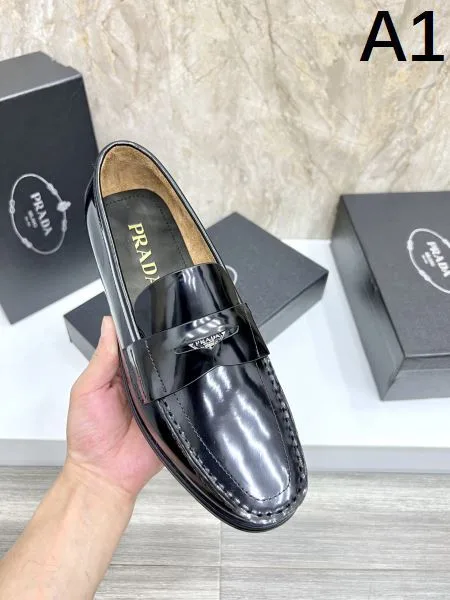 PRADA プラダ ファン必見の春夏新作 2026 メンズ用 ビジネスシューズ 商品画像 10