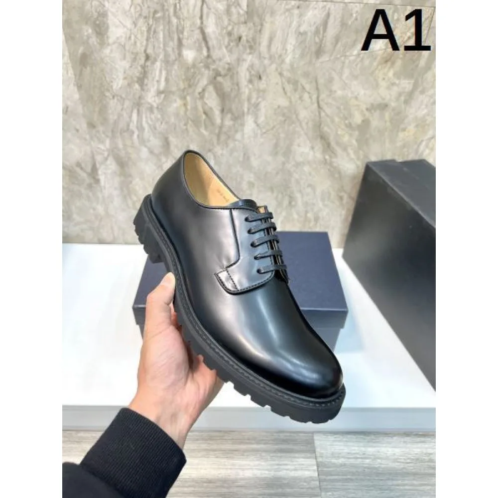 PRADA プラダ 夏のコーデにぴったり 2026 メンズ用 ビジネスシューズ 商品画像 1