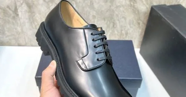 PRADA プラダ 夏のコーデにぴったり 2026 メンズ用 ビジネスシューズ 商品画像 11
