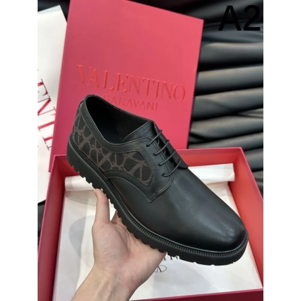VALENTINO ヴァレンティノ より格上げして 2026 メンズ用 ビジネスシューズ 商品画像 2