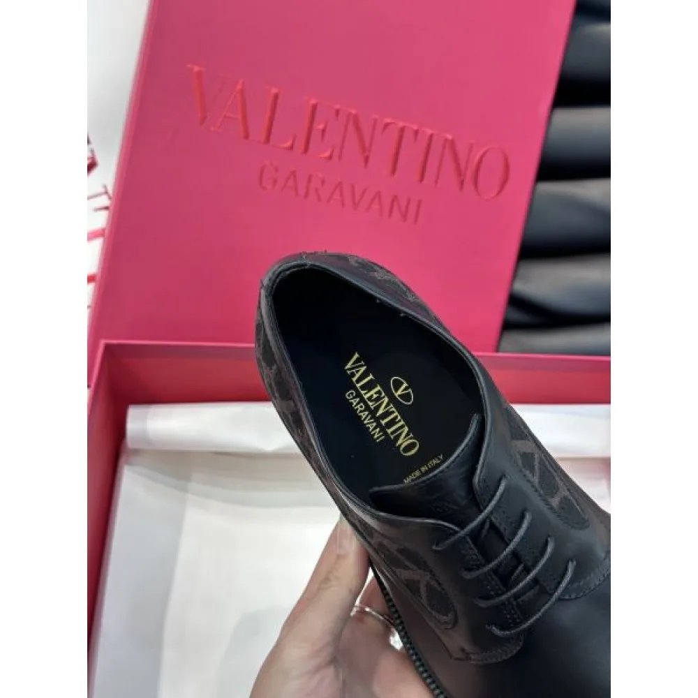 VALENTINO ヴァレンティノ より格上げして 2026 メンズ用 ビジネスシューズ 商品画像 7