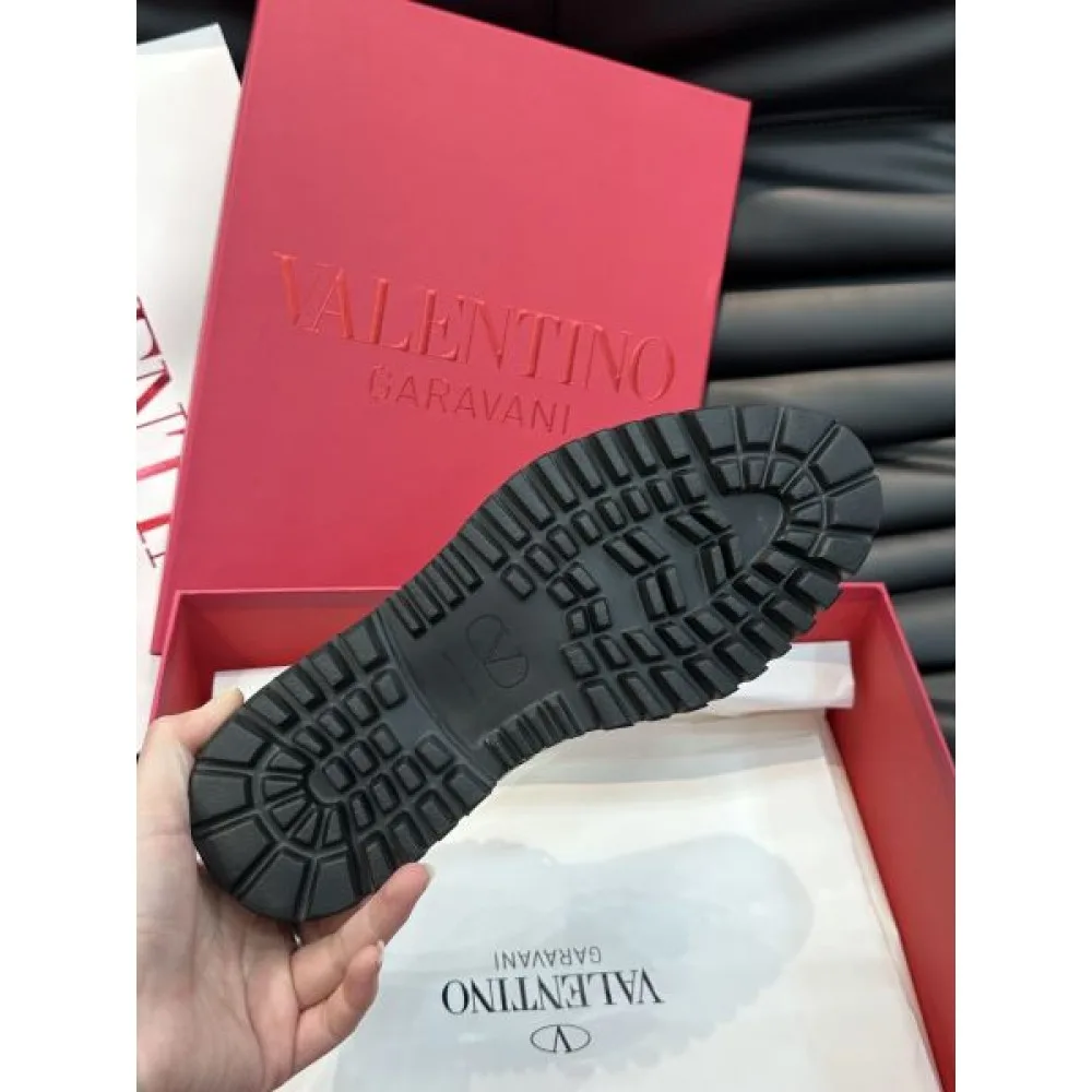VALENTINO ヴァレンティノ より格上げして 2026 メンズ用 ビジネスシューズ 商品画像 9