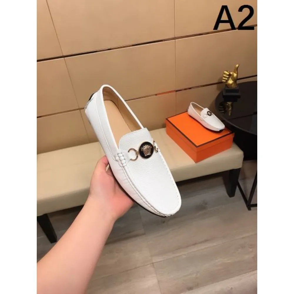 VERSACE ヴェルサーチェ 高度なデザイン 2026 メンズ用 ビジネスシューズ 商品画像 2