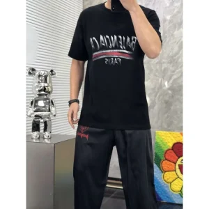 2026 きちんと感がある BALENCIAGA バレンシアガ 半袖Tシャツ 商品画像 1