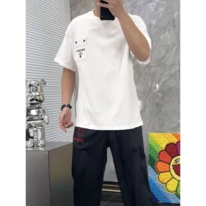 2026 著名人やセレブも愛用する PRADA プラダ 半袖Tシャツ 商品画像 1