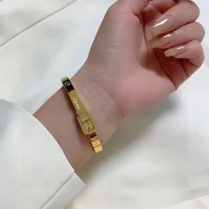大人の雰囲気たっぷり 2026 ブレスレット CARTIER カルティエ 商品画像 1