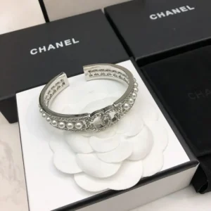 超レアな入手困難品 2026 ブレスレット CHANEL シャネル 商品画像 1