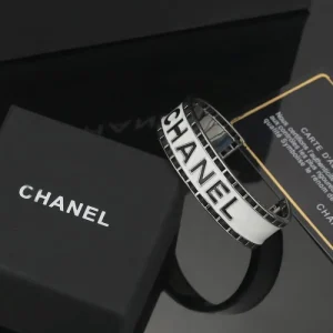 CHANEL シャネル 上品に夏っぽさを感じる 2026 ブレスレット 商品画像 1