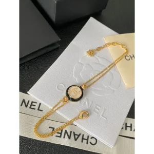 CHANEL シャネル 春夏の爽やかなスタイル 2026 ブレスレット 商品画像 1