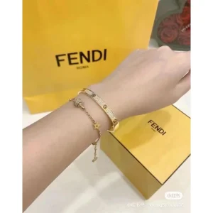 新作数量限定セール 2026 ブレスレット FENDI フェンデイ 商品画像 1
