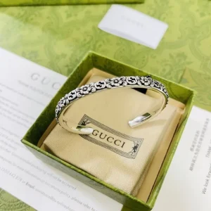 芸能人愛用ブランド 2026 ブレスレット GUCCI グッチ 商品画像 1