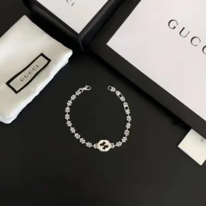 2026 GUCCI グッチ ブレスレット 定番のストリートスタイル 商品画像 1