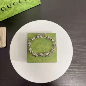 GUCCI グッチ 好感度が高いアイテム 2026 ブレスレット 商品画像 1