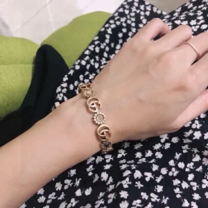 GUCCI グッチ おしゃれに着こなせる 2026 ブレスレット 商品画像 1