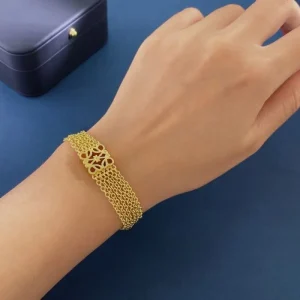 2026 LOEWE ロエベ ブレスレット キレイめな印象を与えてくれ 商品画像 1