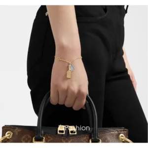LOUIS VUITTON ルイヴィトン 限定ギフトにも 2026 ブレスレット 商品画像 1