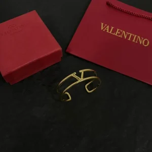 VALENTINO ヴァレンティノ 激安最強セール 2026 ブレスレット 商品画像 1