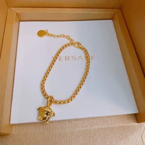 VERSACE ヴェルサーチェ 特に注目したい 2026 ブレスレット 商品画像 1
