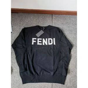 年末年始限定、出血大セール 品質保証 セール商品 FENDI フェンデイ プルオーバー 商品画像 1