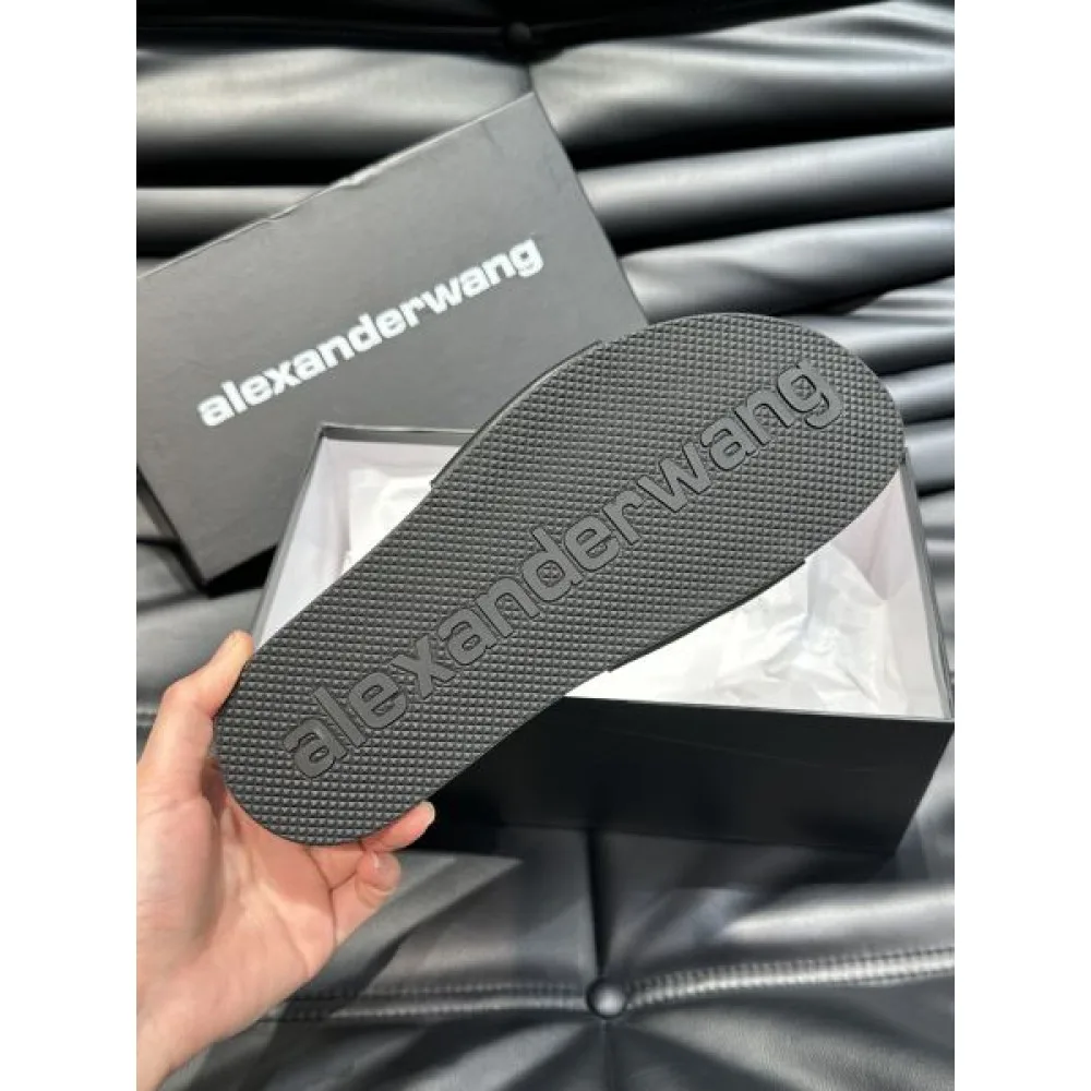 ALEXANDER WANG アレキサンダーワン 今夏も絶対に流行る 2026 メンズ用 スリッパ 商品画像 9