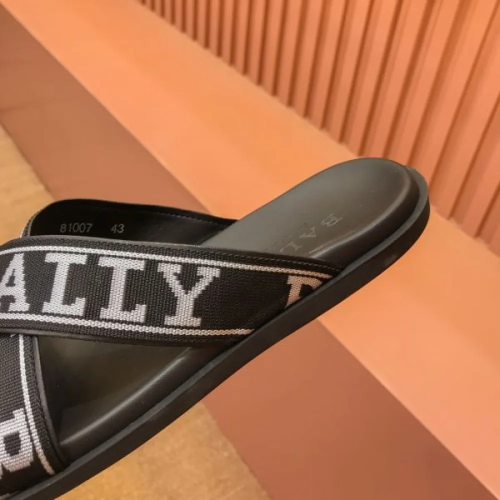 BALLY バリー 主役になる個性的なアイテム 2026 メンズ用 スリッパ 商品画像 7