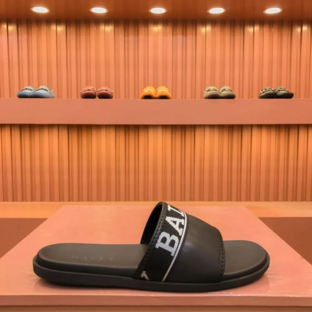 BALLY バリー 完売品夏に大活躍間違いなし 2026 メンズ用 スリッパ 商品画像 2