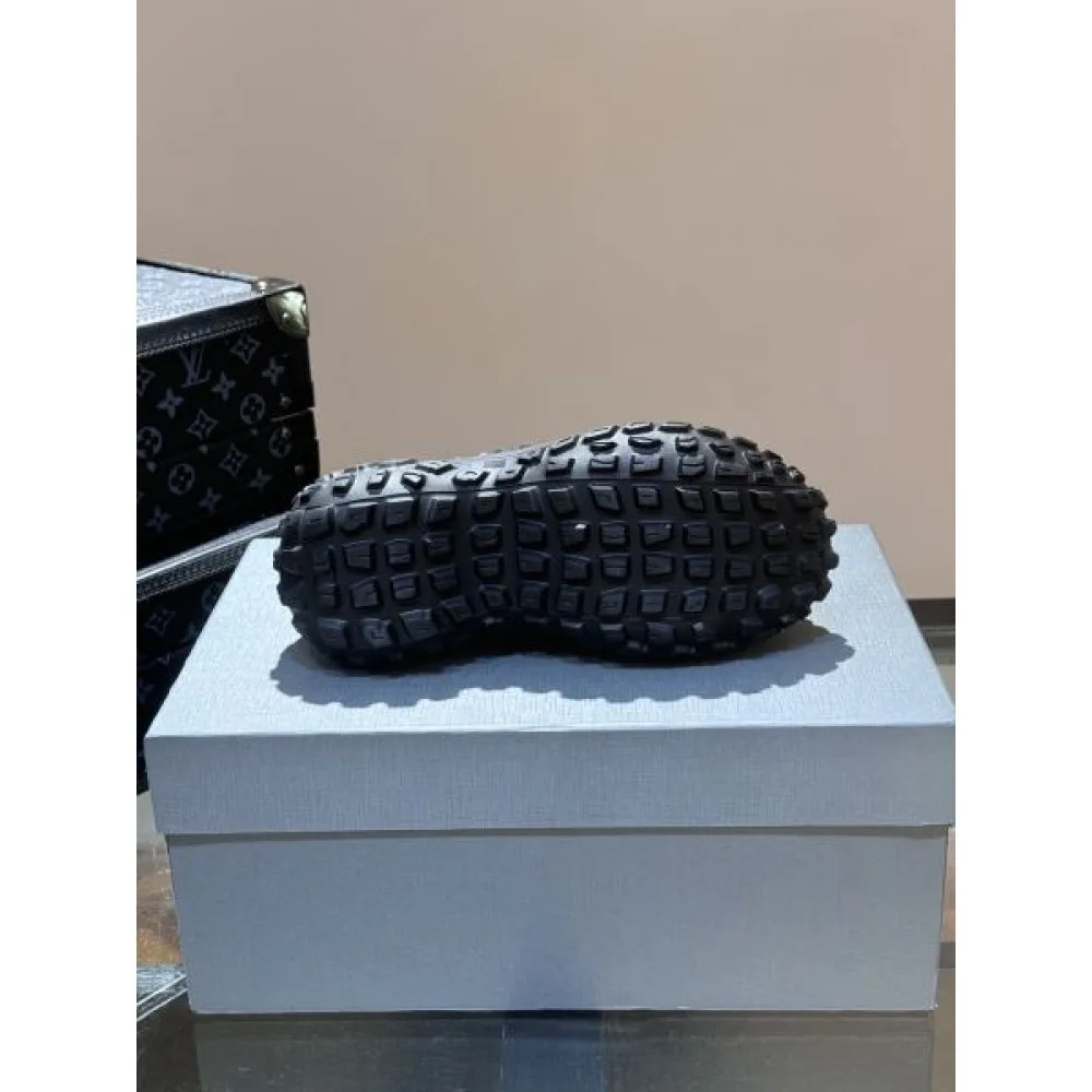 BALENCIAGA バレンシアガ 海外よりお届け限定品 2026 メンズ用 サンダル 商品画像 9