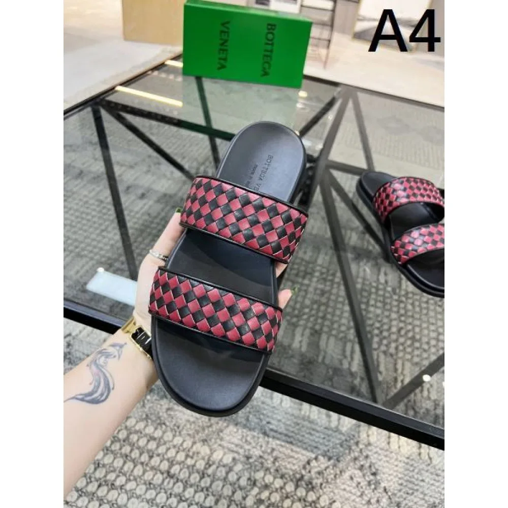 BOTTEGA VENETA ボッテガヴェネタ 夏気分を盛り上げる 2026 メンズ用 スリッパ 商品画像 4