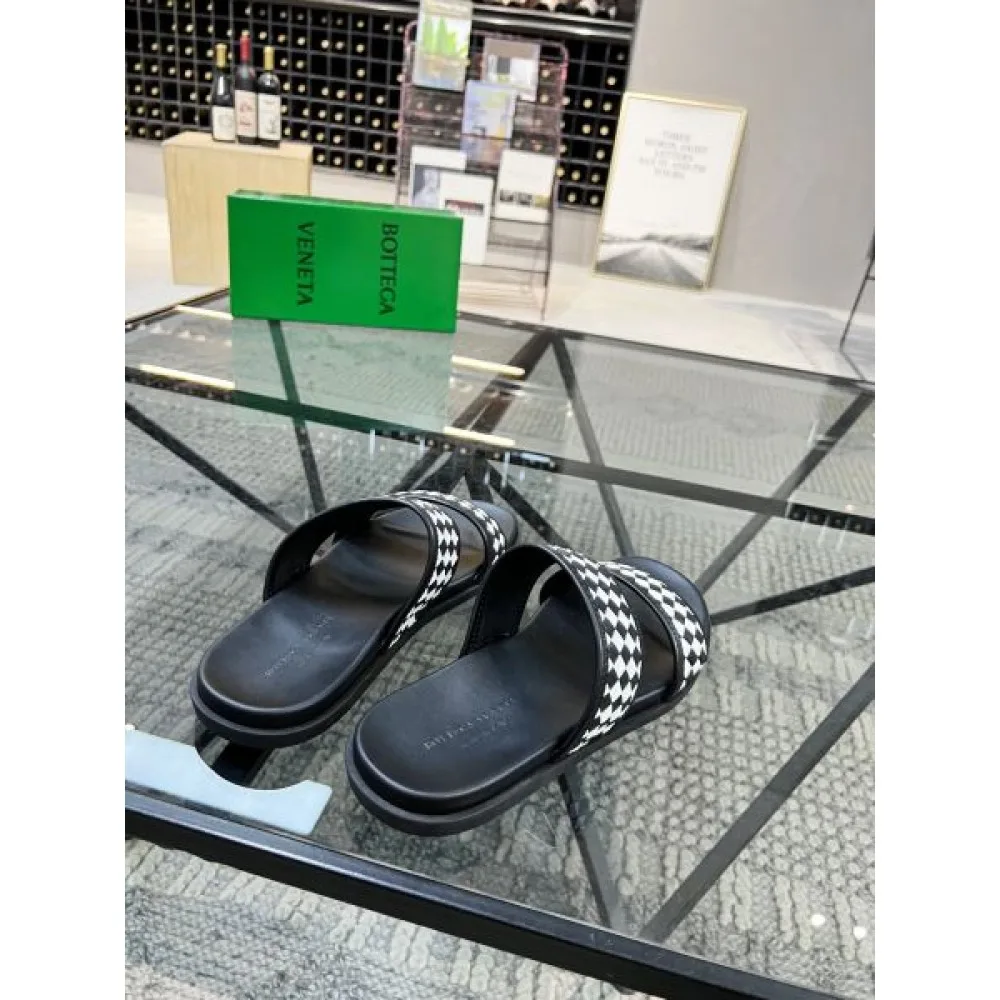 BOTTEGA VENETA ボッテガヴェネタ 夏気分を盛り上げる 2026 メンズ用 スリッパ 商品画像 8