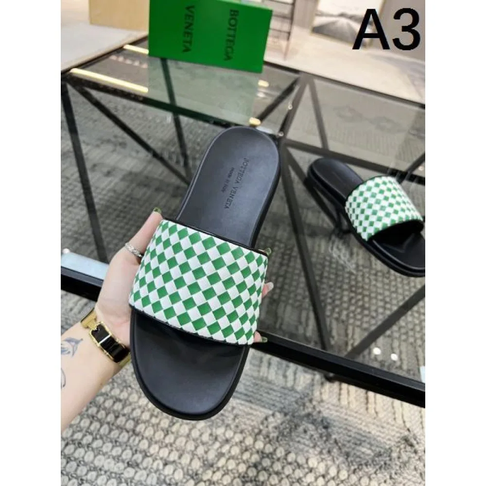 BOTTEGA VENETA ボッテガヴェネタ 今注目度が上がって 2026 メンズ用 スリッパ 商品画像 3
