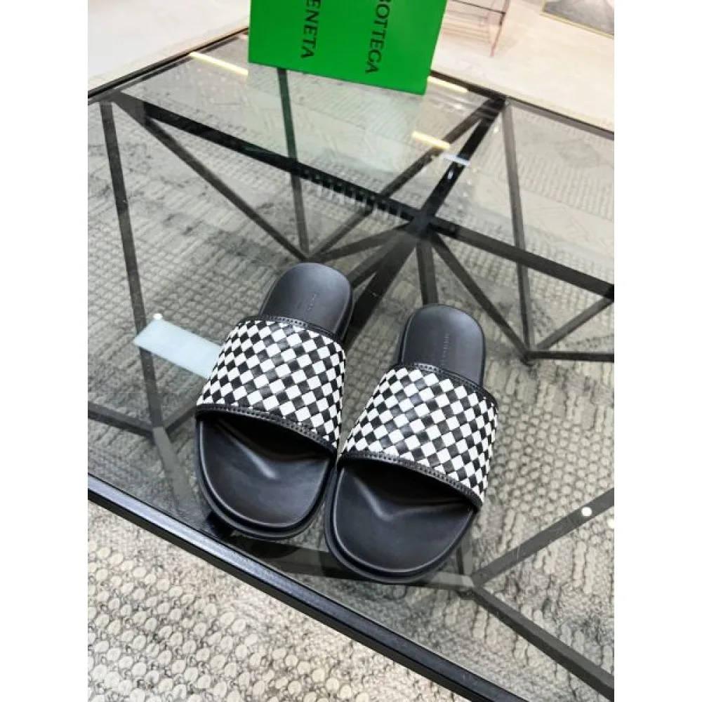 BOTTEGA VENETA ボッテガヴェネタ 今注目度が上がって 2026 メンズ用 スリッパ 商品画像 6