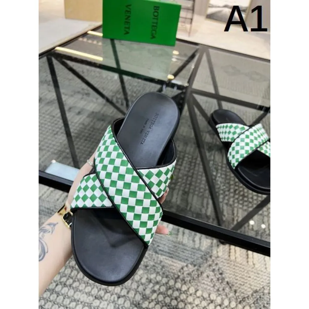 BOTTEGA VENETA ボッテガヴェネタ どちらも人気がある 2026 メンズ用 スリッパ 商品画像 1