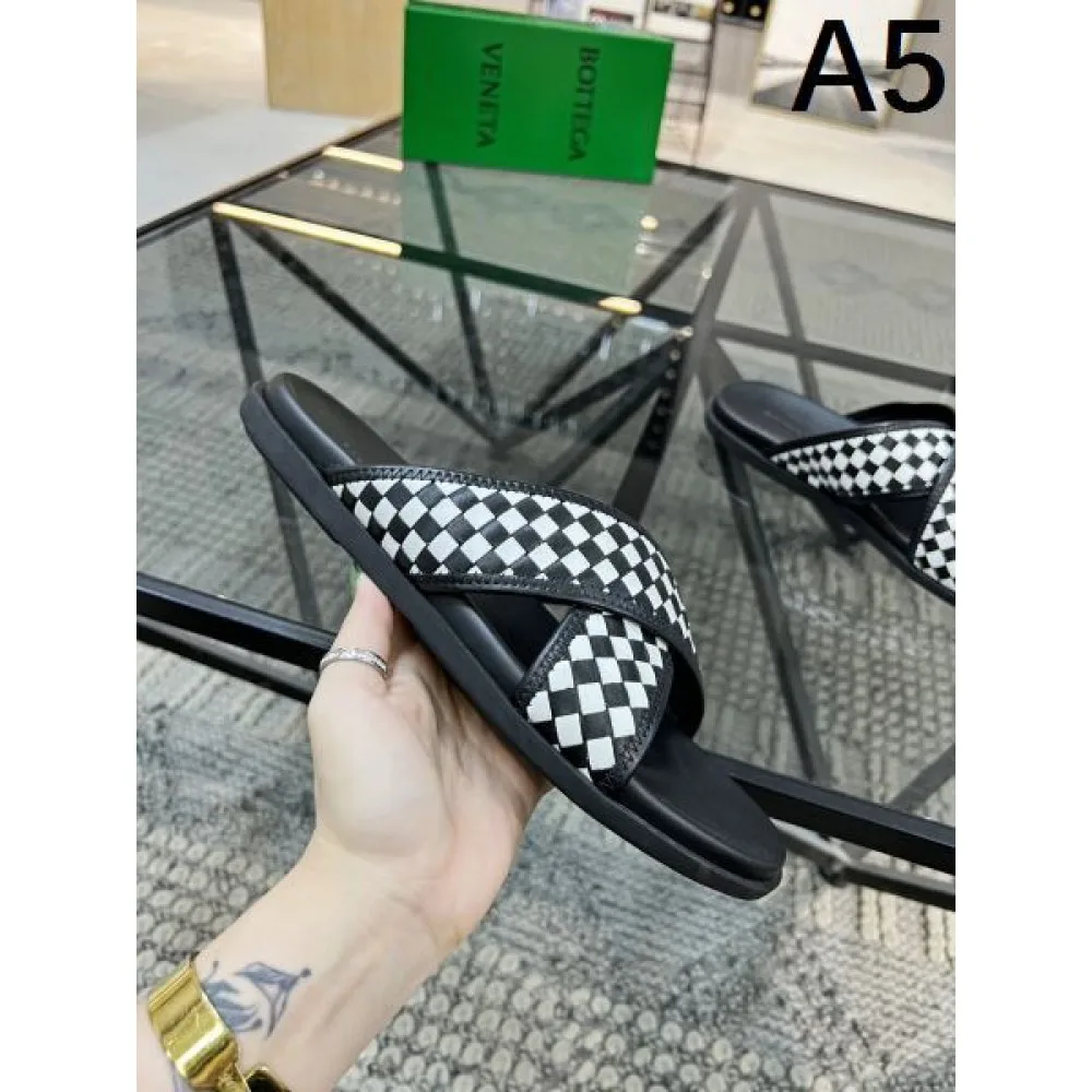 BOTTEGA VENETA ボッテガヴェネタ どちらも人気がある 2026 メンズ用 スリッパ 商品画像 5