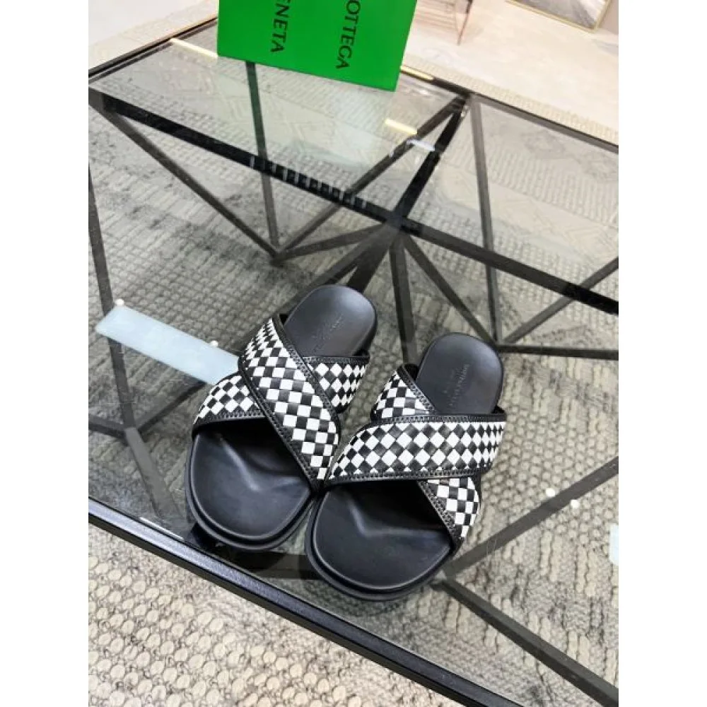 BOTTEGA VENETA ボッテガヴェネタ どちらも人気がある 2026 メンズ用 スリッパ 商品画像 6