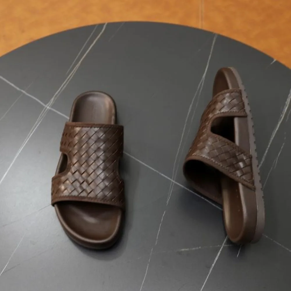 BOTTEGA VENETA ボッテガヴェネタ ベスト系のアイテム 2026 メンズ用 スリッパ 商品画像 6