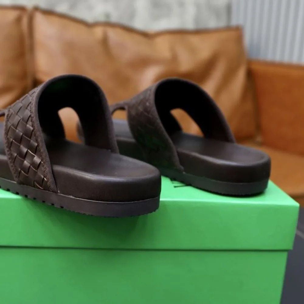 BOTTEGA VENETA ボッテガヴェネタ ベスト系のアイテム 2026 メンズ用 スリッパ 商品画像 8