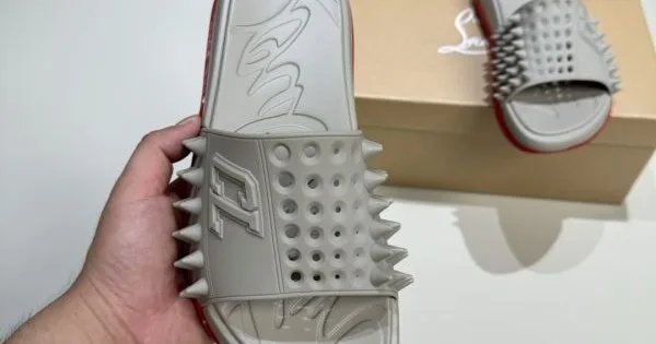 CHRISTIAN LOUBOUTIN クリスチャンルブタン 夏大人気 2026 メンズ用 スリッパ 商品画像 11