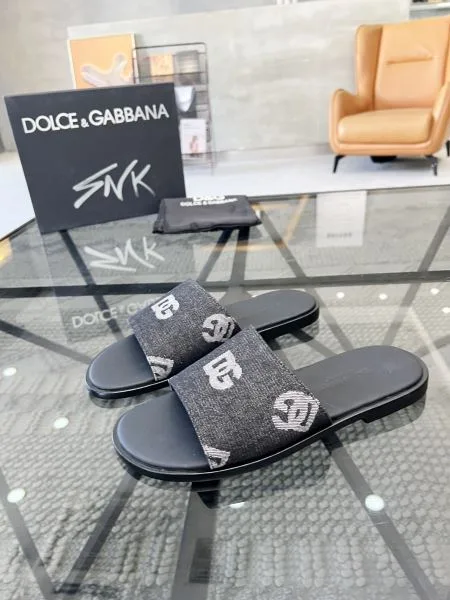 DOLCE&GABBANA ドルチェ&ガッバーナ 話題の新作到着 2026 メンズ用 サンダル 商品画像 10