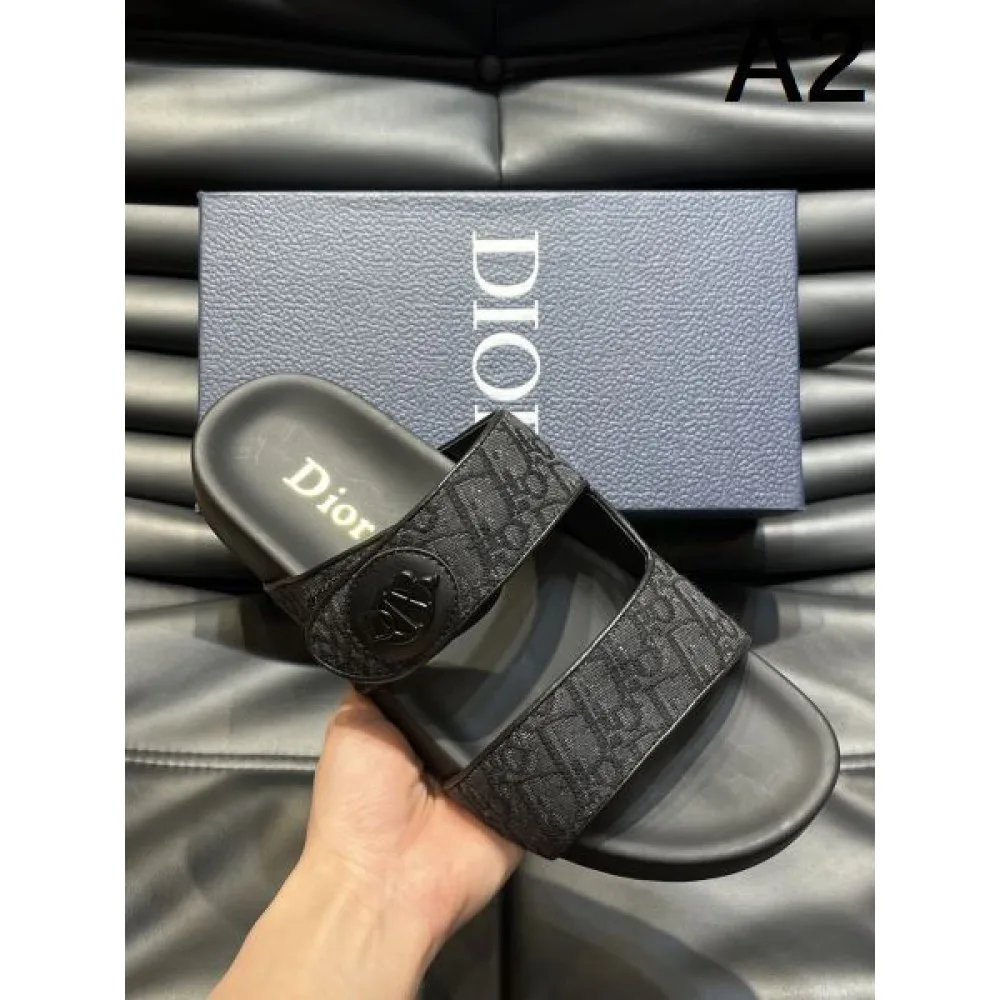 DIOR ディオール 当たり前に取り入れる今夏新作 2026 メンズ用 スリッパ 商品画像 2