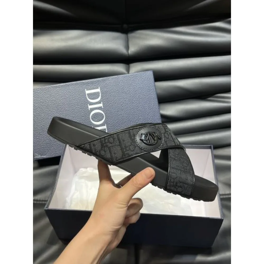 DIOR ディオール 日本でも根強い人気のブランド 2026 メンズ用 スリッパ 商品画像 6