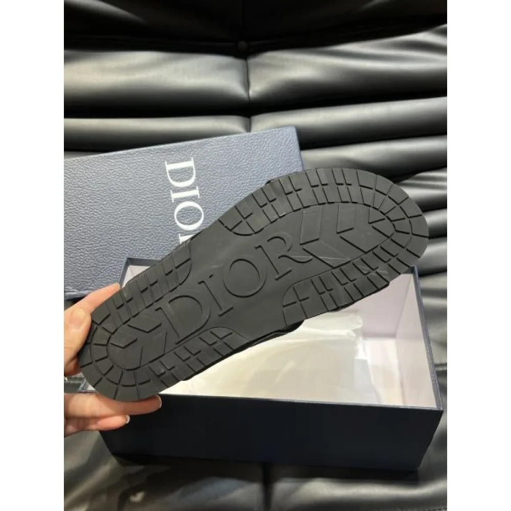 DIOR ディオール 日本でも根強い人気のブランド 2026 メンズ用 スリッパ 商品画像 9